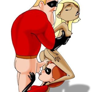 Mirage Incredibles Cartoon Porn Comics - Mr. Incredible, Elastic-girl and Mirage in group fucking New ...