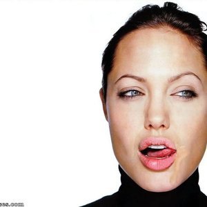 Angelina Jolie image 037