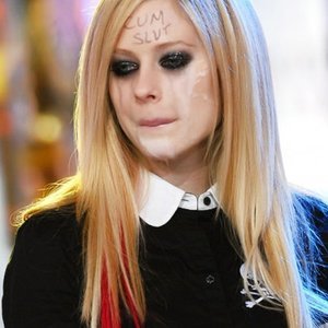 Avril Lavigne image 060