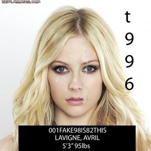 Avril Lavigne image 091