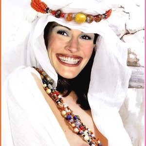 Julia Roberts image 298