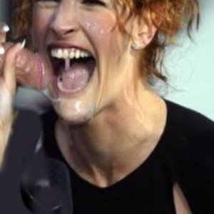 Julia Roberts image 380