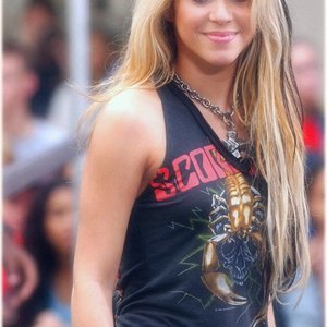 Shakira image 017