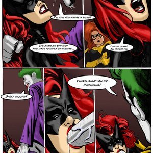 Joker vs Batwoman image 002