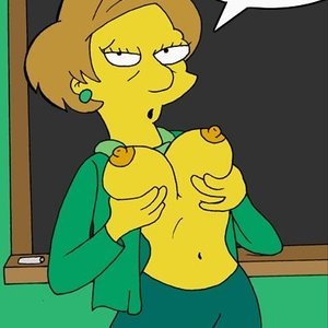 Edna Krabappel image 005