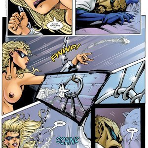Spiderella (Red Hot Heroines Comics) image 028