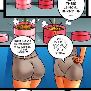 Body Expansion School - Issue 3 (Secret Chest Comics) image 002