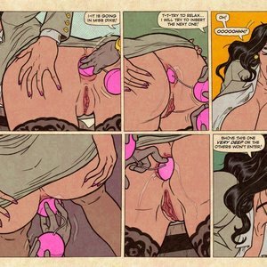 The Private Life and Secrets of Major Wonder (SuperHeroineComixxx) image 009