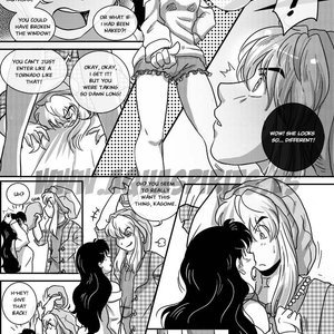 One Moment (Various Authors) image 004
