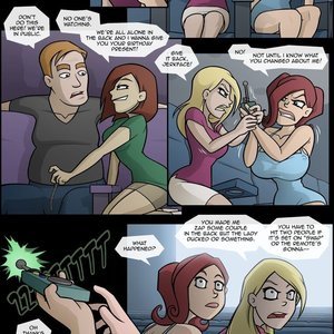 Crazy Girlfriend With Remote & New Girlfriend With Raygun (Various Authors) image 013